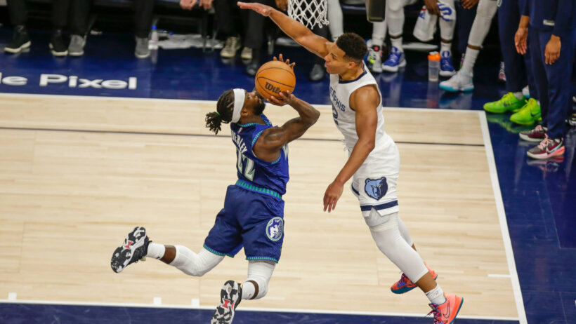 Patrick Beverley shoots, Minnesota Timberwolves