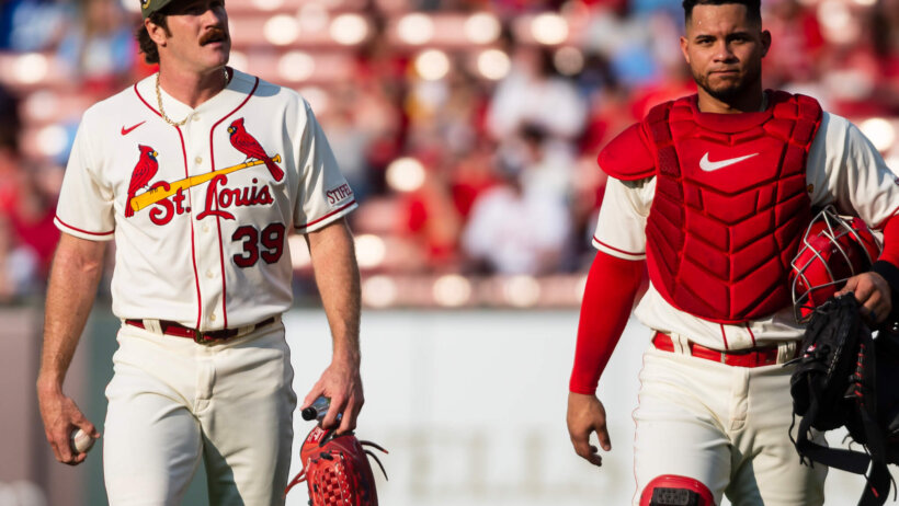 St. Louis Cardinals starting pitcher Miles Mikolas catcher Willson Contreras